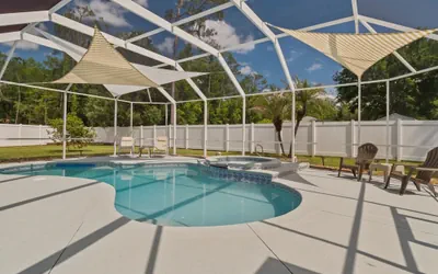 Photo 2 - Villa LAS Palmas Beautiful Fenced-in Pool Home With Spa- Sleeps 8