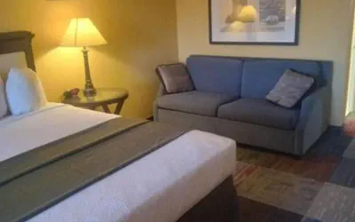 Photo 2 - Signature Hotel