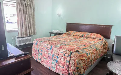 Photo 5 - OYO Hotel Jonesboro Near Atlanta Airport