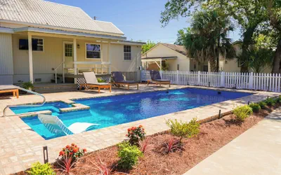 Photo 2 - Drackett House by Whiskey Properties