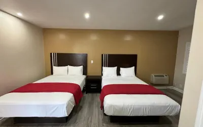 Photo 3 - Avenue Motel