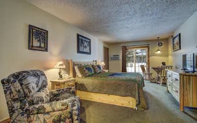 Photo 5 - Eagle River Inn and Resort
