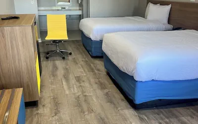 Photo 5 - Days Inn by Wyndham Hemet