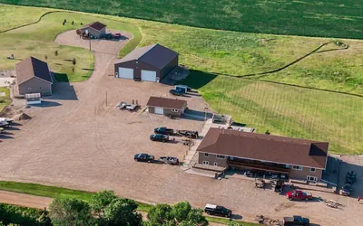 Photo 2 - Lakeview Lodge
