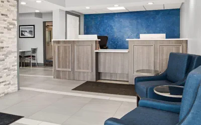 Photo 5 - Baymont by Wyndham Batavia - Darien Lake