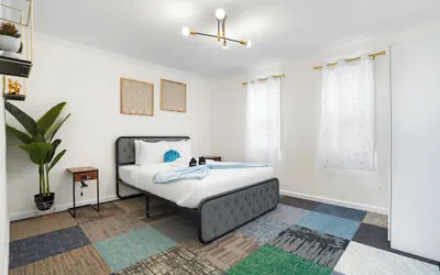 Photo 5 - 4Beds Private Unit Near BeachWalk Golf