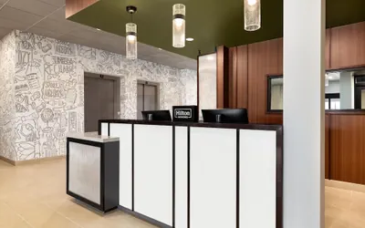 Photo 5 - LivSmart Studios By Hilton Kokomo