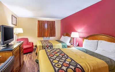 Photo 3 - Utica Stay Inn