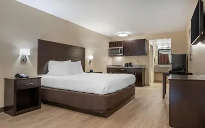 Photo 5 - SureStay Studio by Best Western Gonzales