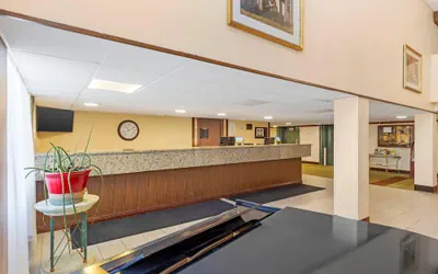 Photo 3 - MainStay Suites Lansing West