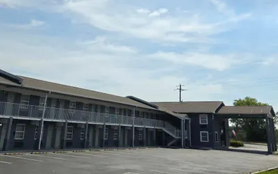 Days Inn by Wyndham Camden AR