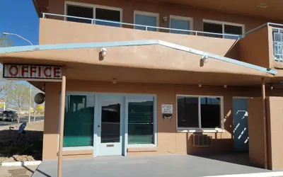 Photo 4 - Leisure Lodge Motel