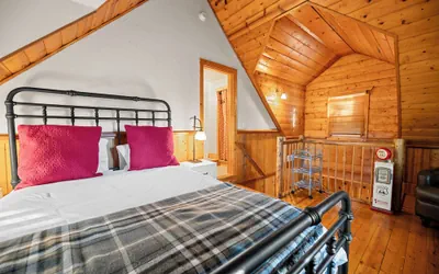 Photo 5 - Fox Cabin