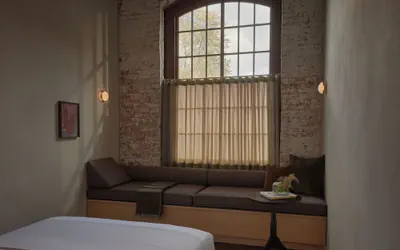 Photo 5 - Pocketbook Hotel and Bath