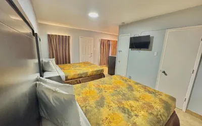 Photo 3 - Welcome Motel