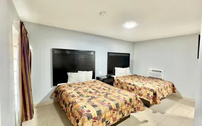 Photo 4 - Welcome Motel