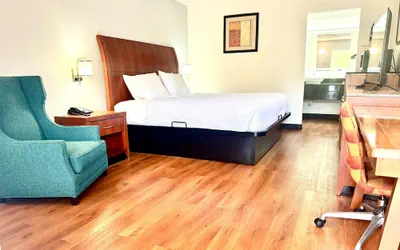 Photo 5 - Baymont By Wyndham Metter
