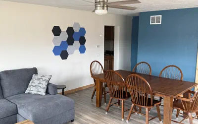 Photo 4 - Mill Street Upper Apartment