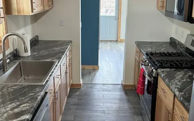 Photo 5 - Mill Street Upper Apartment