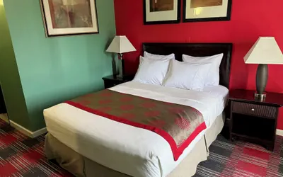 Photo 4 - Albany Plaza Hotel