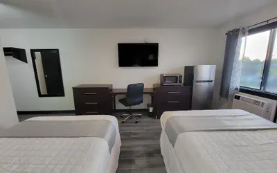Photo 5 - The Suite Inn