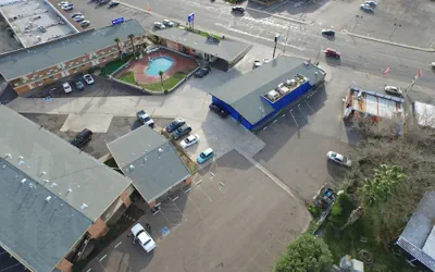 Photo 2 - The River Inn and Suites