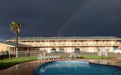 Photo 5 - The River Inn and Suites