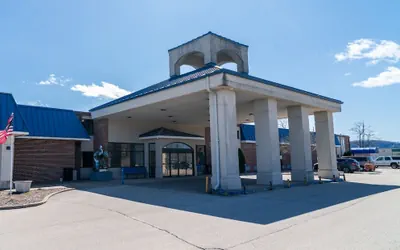 Photo 2 - Coratel Inn and Suites By Jasper La Crosse