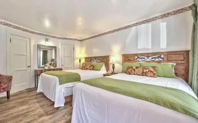 Photo 5 - Silver Maple Inn