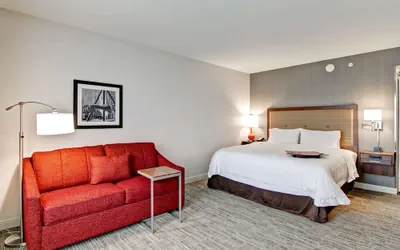 Photo 4 - Hampton Inn & Suites Detroit/Troy