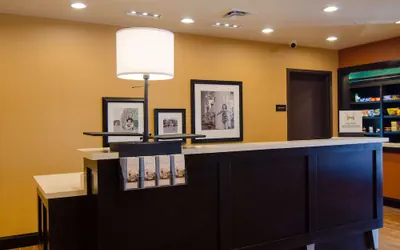 Photo 2 - Hampton Inn & Suites Huntsville