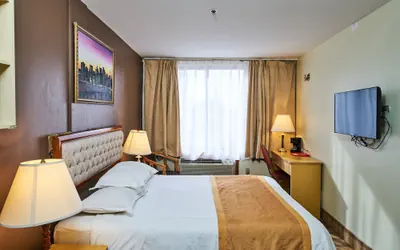 Photo 2 - Flushing Hotel