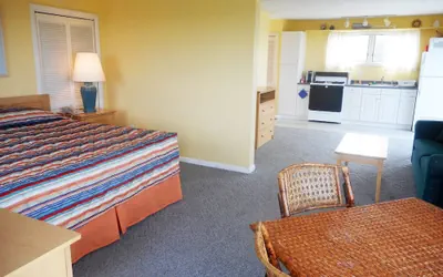 Photo 4 - Cape View Motel