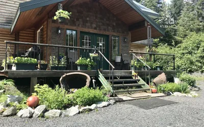 Photo 2 - Twin Peaks Lodge and RV Park