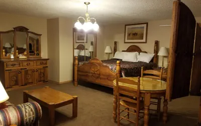Photo 3 - Regency Inn and Suites