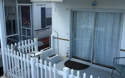 Photo 3 - Mangrove Marina and Resort Aqualodge Houseboats