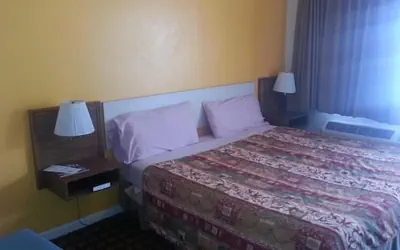 Photo 4 - XIT Ranch Motel