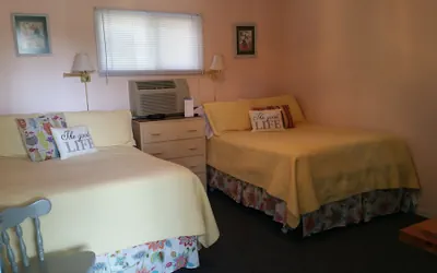 Photo 2 - Torch Bay Inn