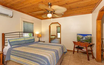 Photo 5 - River Rock Inn