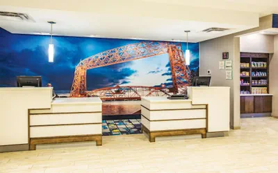 Photo 3 - La Quinta Inn & Suites by Wyndham Duluth