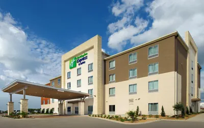Photo 2 - Holiday Inn Express & Suites Bay City by IHG