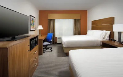 Photo 5 - Holiday Inn Express & Suites Bay City by IHG