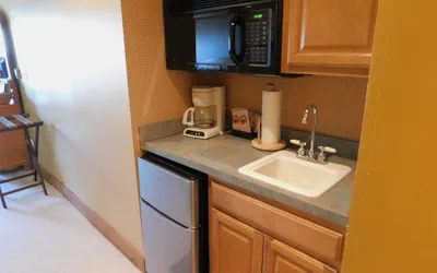 Photo 2 - Longhollow Point Inn Studio 1105