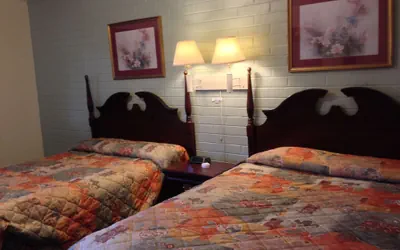 Photo 3 - Villa Rosa Motel