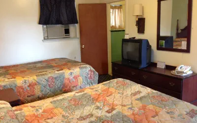 Photo 4 - Villa Rosa Motel