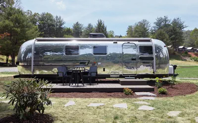 Asheville River Cabins, WorldHotels Backdrop