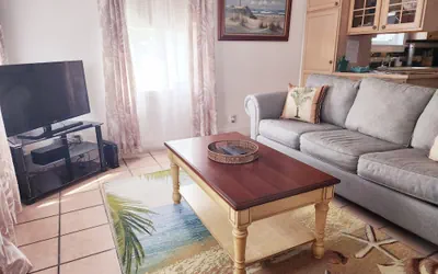 Photo 3 - Old Town Suites