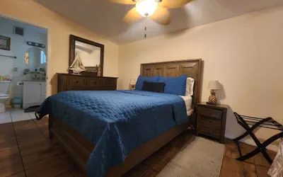 Photo 5 - Old Town Suites