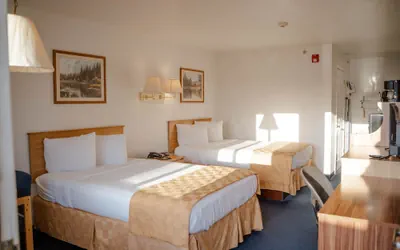 Photo 4 - Haysville Express Inn