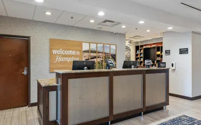 Photo 2 - Hampton Inn Mesa Verde/Cortez